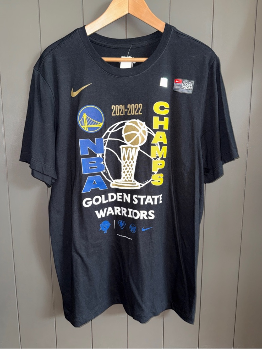 Nike Golden State Warriors 2021-2022 NBA Champions Shirt Size L Brand New